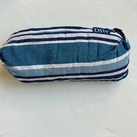 DSW Sanuk Hammock - Picture 3 of 5